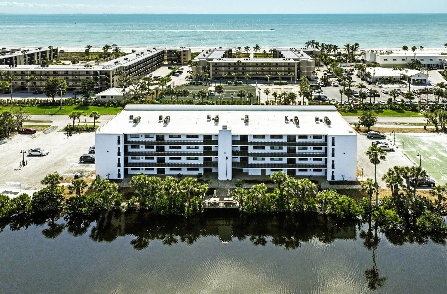 sandpebble vacation rentals on sanibel island